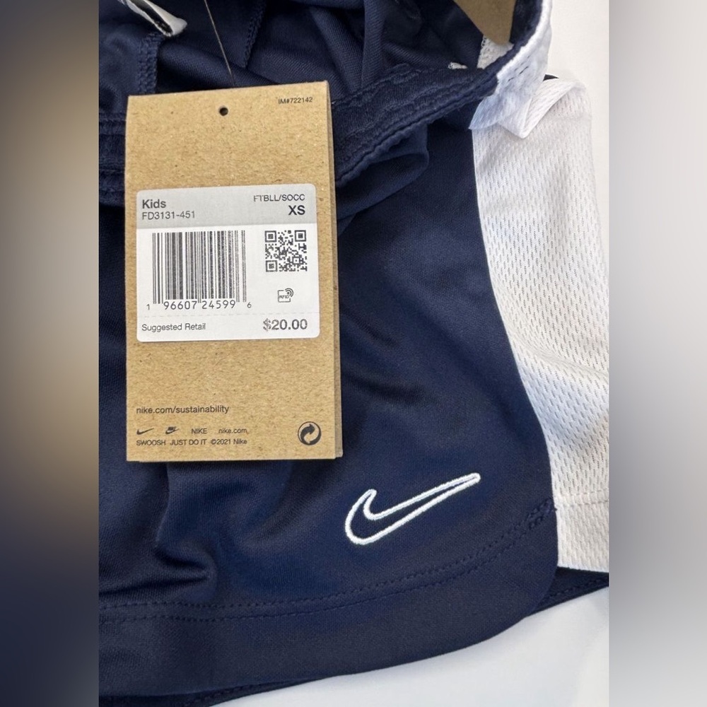 Nike Dri-FIT Unisex Children's Athletic Soccer Shorts Navy Blue White XS S NWT - Picture 4 of 5